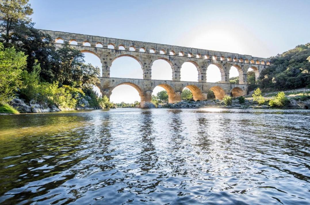 Studio Havre De Paix Au Pont Du Gard Piscine Et Jacuzzi Chez Valerie Payre 韦尔-加尔桥 外观 照片